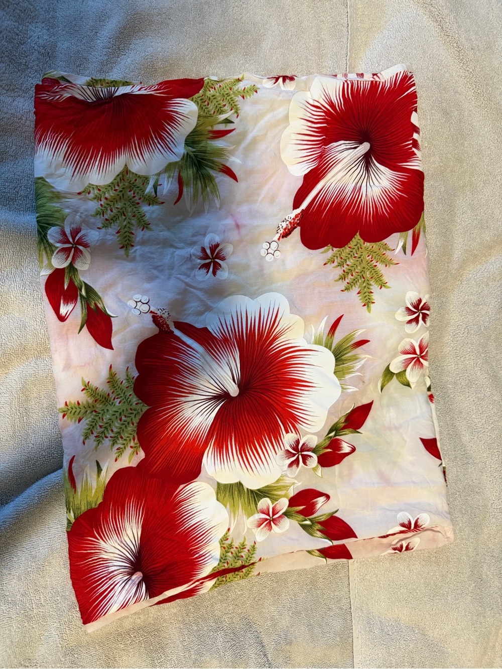 Women's Red Floral Hawaiian Sarong
